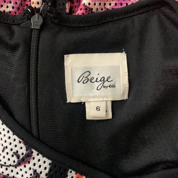 Beige by ECI Light Orange Rose Print Sleeveless Dress Size 6 - Picture 8 of 8